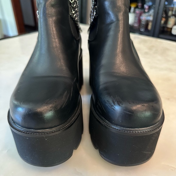 Lamoda Blackout Platform Boot - Picture 5 of 7